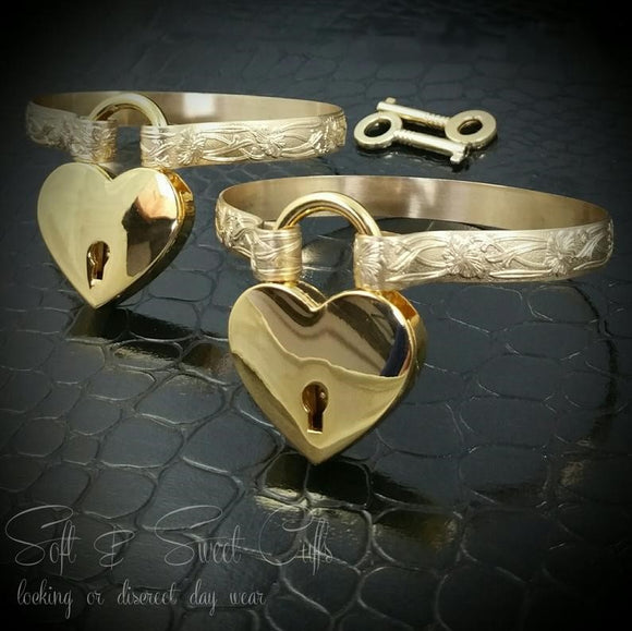 Romantic Handcuffs for Sub (14 karat)